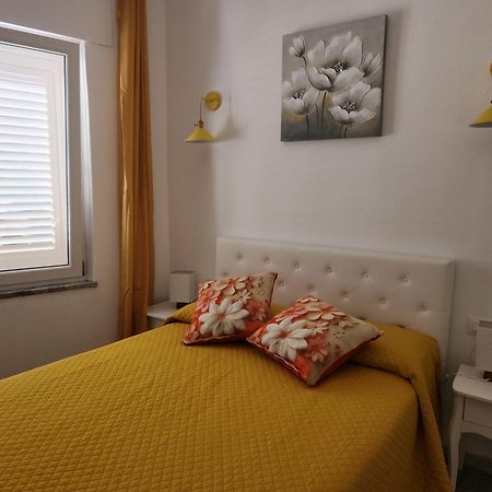 Affittacamere LE RONDINI Domus De Maria Esterno foto